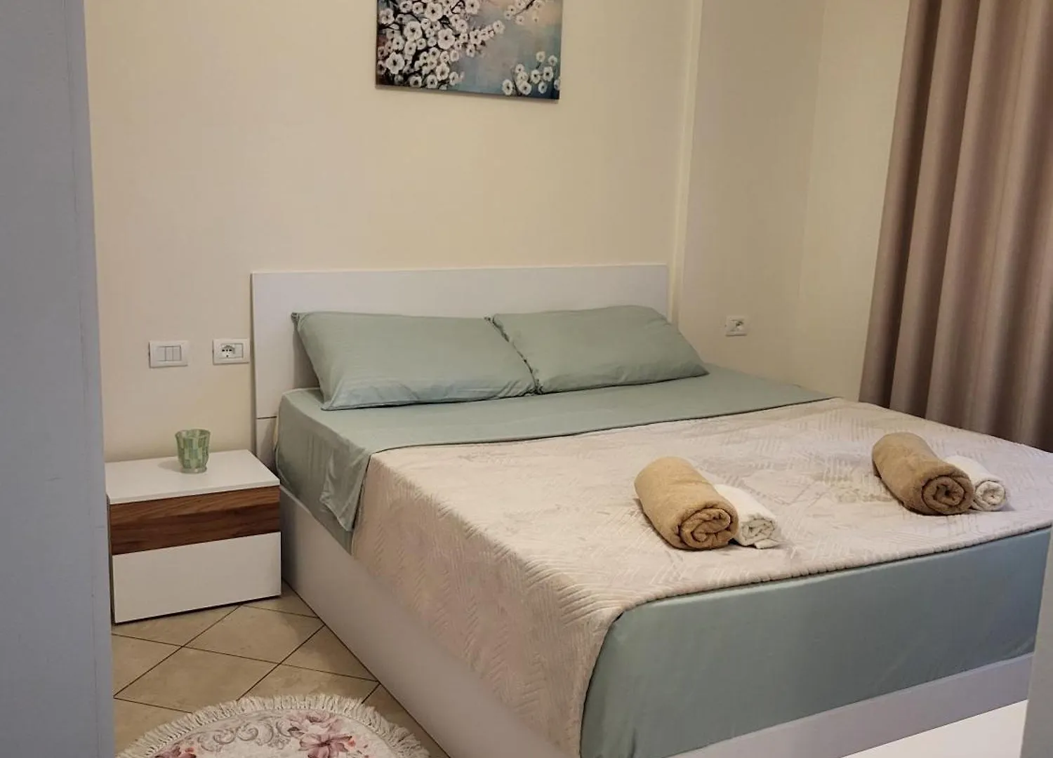 Ina'S Apartments Tirana